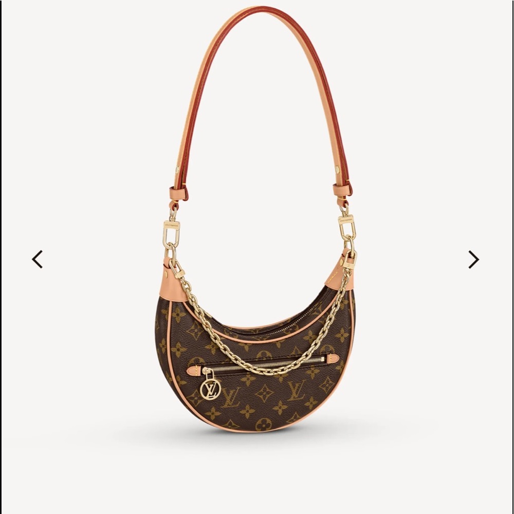 New never used Hard to find Louis Vuitton Loop bag💕